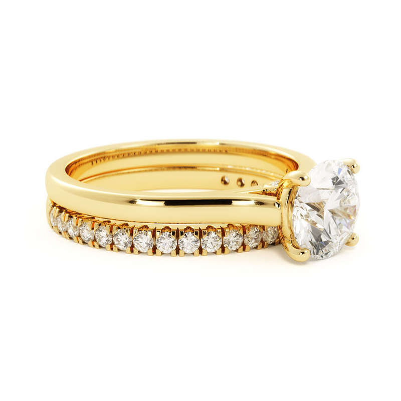 Round Moissanite Tapered Wedding Ring Set