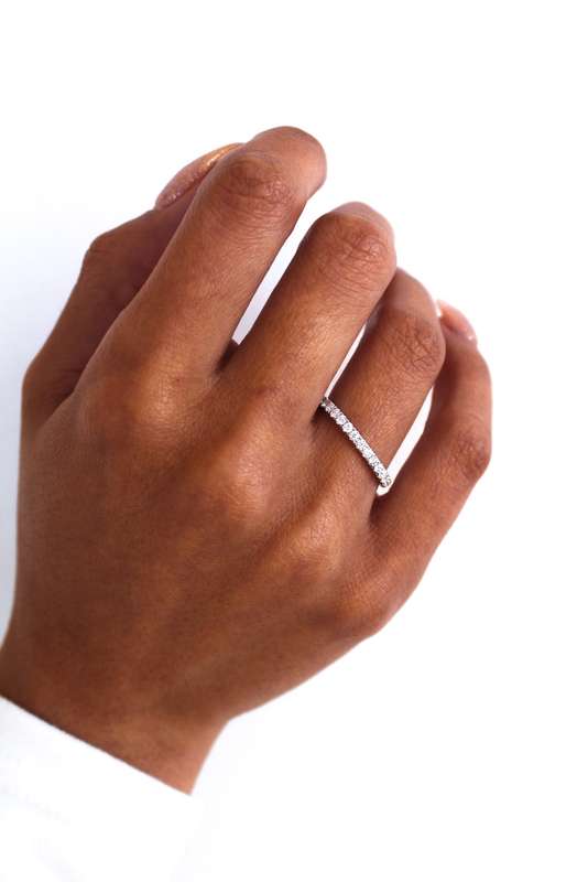 Carmi - Lab-grown diamond straight eternity ring