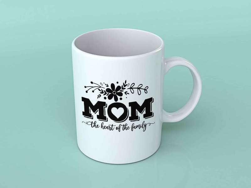 Mom the heart of the Family Coffee mug