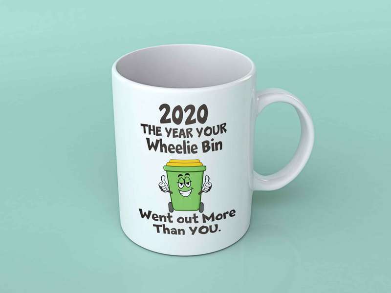 2020 the year your wheelie bin Coffee mug