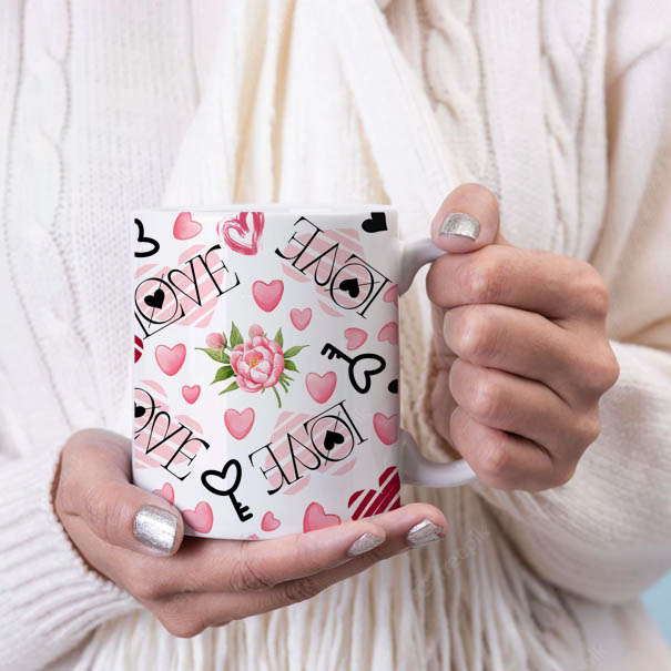 Love and key mug