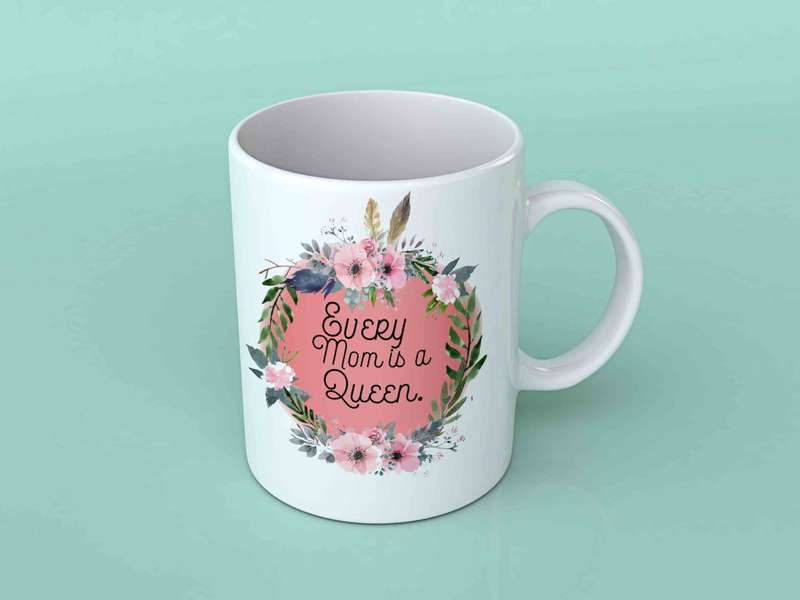 Every mom is a queen Coffee mug