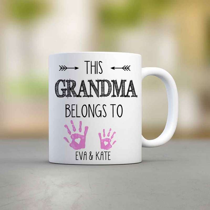 This Grandma belongs to coffee mug