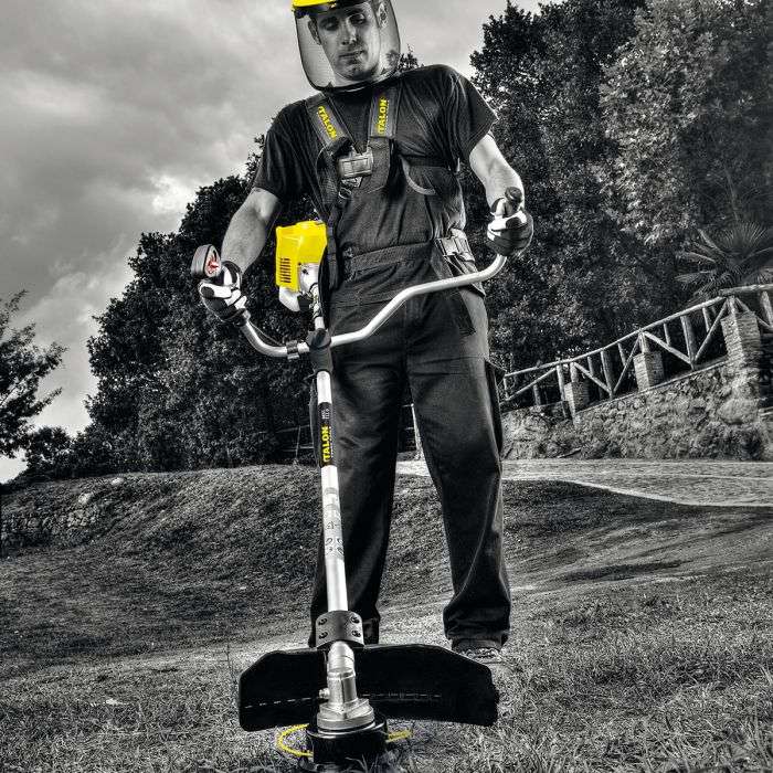 Talon Petrol Brushcutter 2 Stroke 43 cm