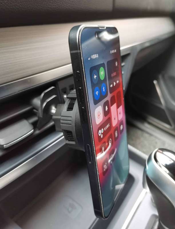 Qi2 Magnetic Car Wireless Charger with Cooling Fan
