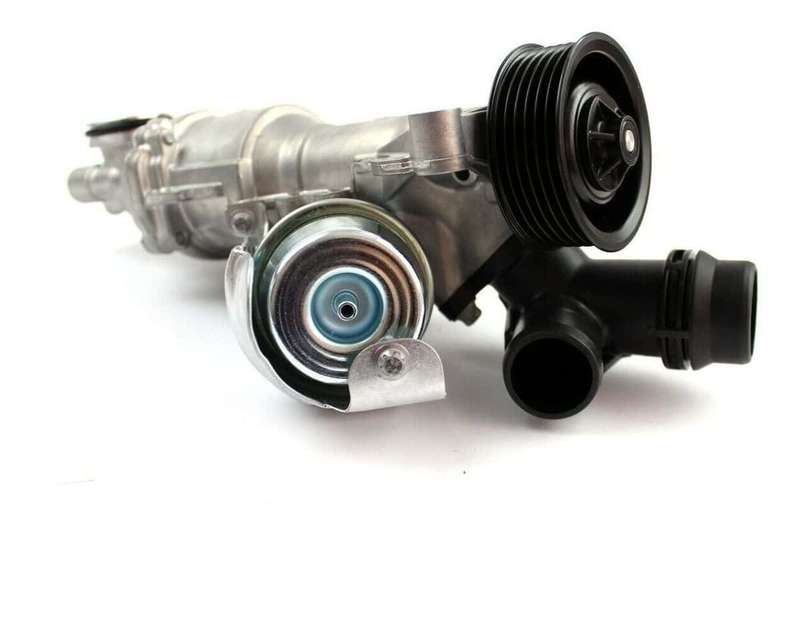 Mercedes 274 Engine Water pump 2742001407