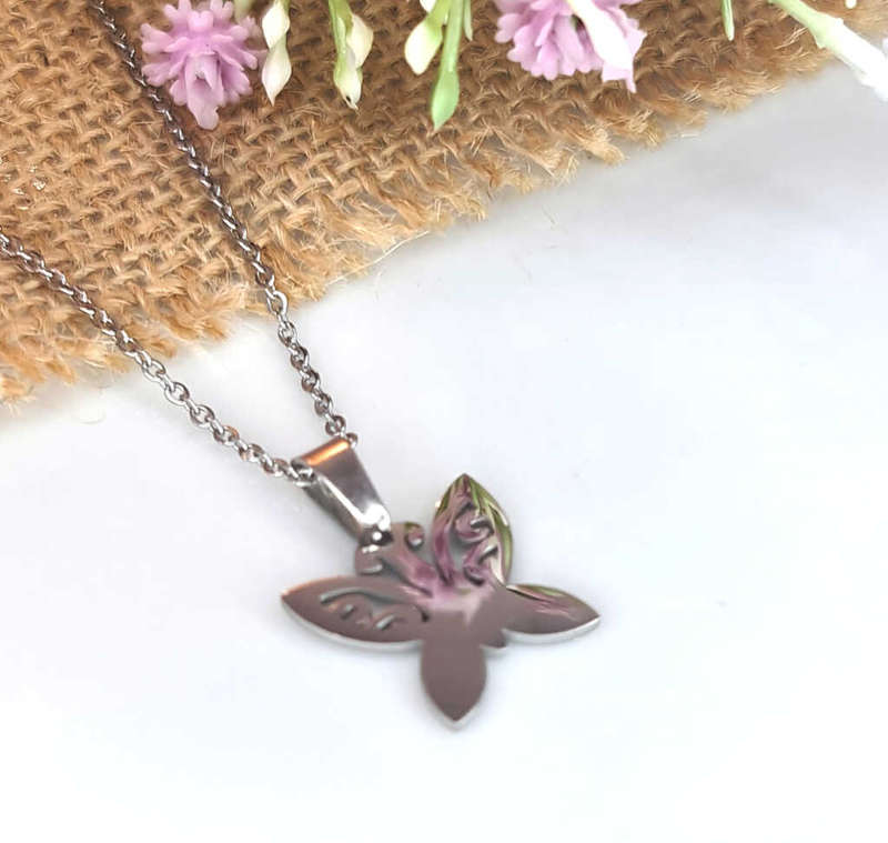 BUTTERFLY NECKLACE