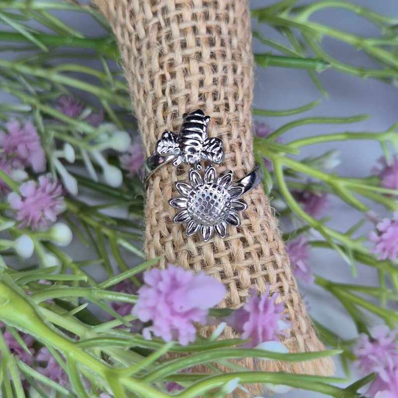 SUNFLOWER & BEE RING, ADJUSTABLE
