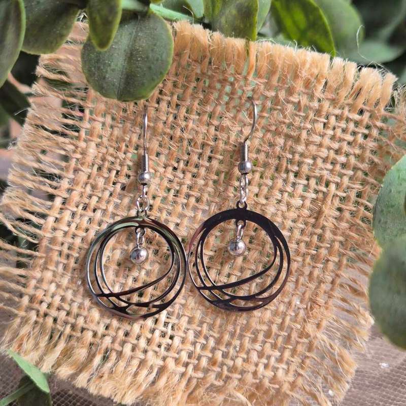 CIRCLE DROP EARRINGS