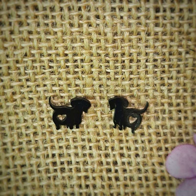 WIENER DOG STUD EARRINGS BLACK