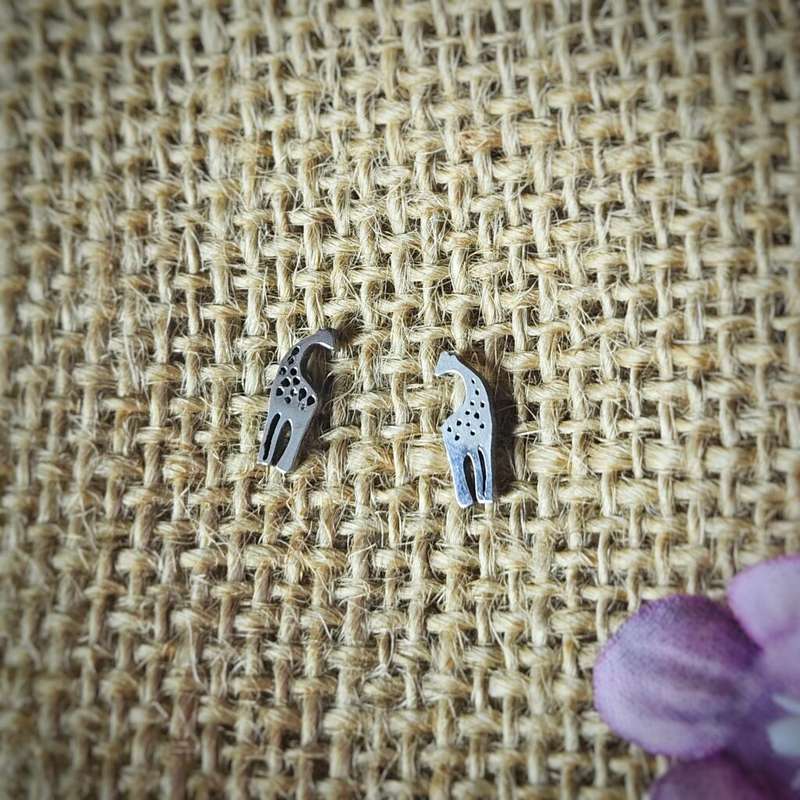 GIRAFFE STUD EARRINGS