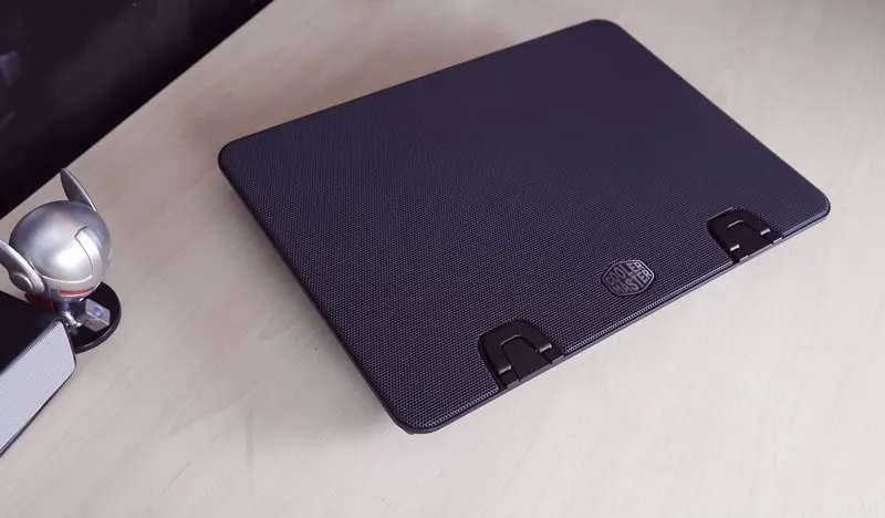 Cooler Master ErgoStand IV - 17'' with Silent 140mm Fan