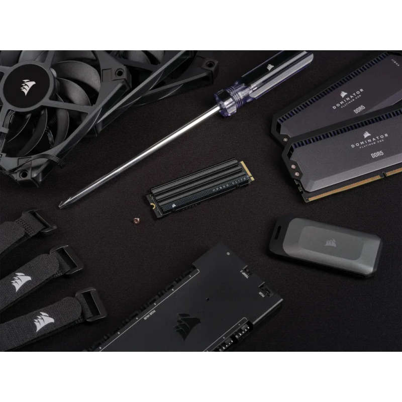 Corsair MP600 ELITE 2TB Gen4 PCIe x4 NVMe M.2 SSD with Heatsink