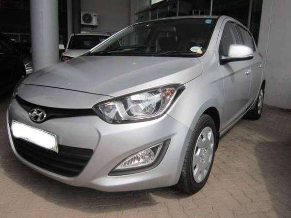 2012 2013 2014 HYUNDAI i20 Hatchback 12-14 Headlamp / HeadLight Front Passenger Side ELEC With MOTOR