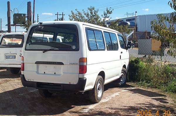 1993 1994 TOYOTA HIACE RZH VAN Late Model 93-94 Headlamp / HeadLight Front Passenger Side EXPORT