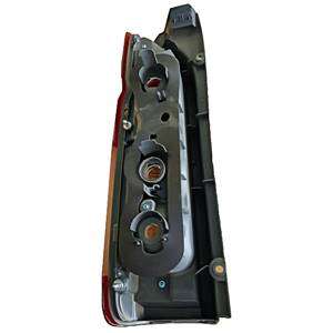 2005- TOYOTA HIACE QUANTUM 05- Tail Lamp Rear Light Right Side Driver Side UNIT "E"