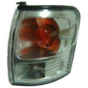 2002 2003 2004 TOYOTA HILUX YN135 02-04 Corner Light Corner Lamp Passenger Side With SOCKET ''E"