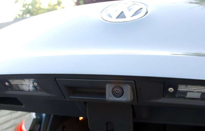 VW Tiguan OEM Reverse Camera