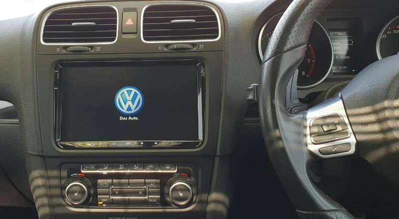 VW 9Inch Carplay and Android Auto OEM-Replacement Head Unit