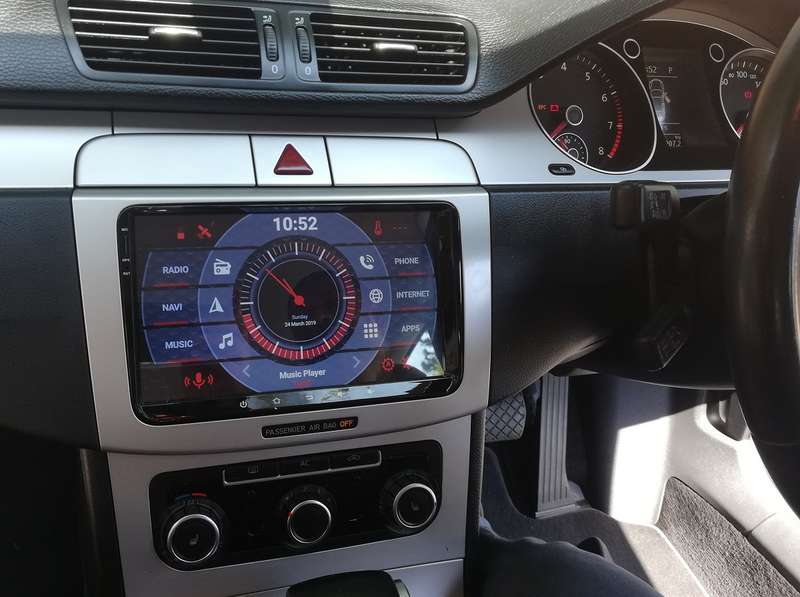 VW 9Inch Carplay and Android Auto OEM-Replacement Head Unit