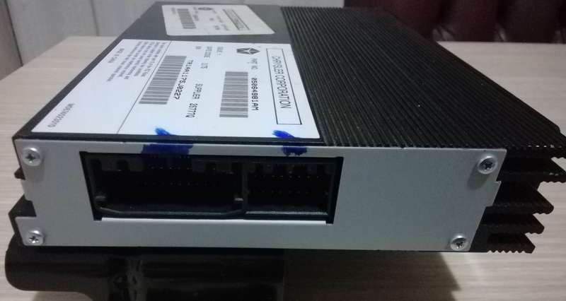 Chrysler Dodge Audio Amplifier OEM 05064981AM