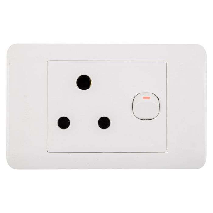 Nexus Single Socket Switch - 4X2