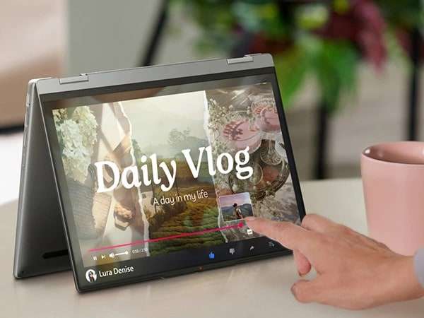 Playing video on Lenovo IdeaPad 5 2-in-1 Gen 9 (14â Intel) in tent mode