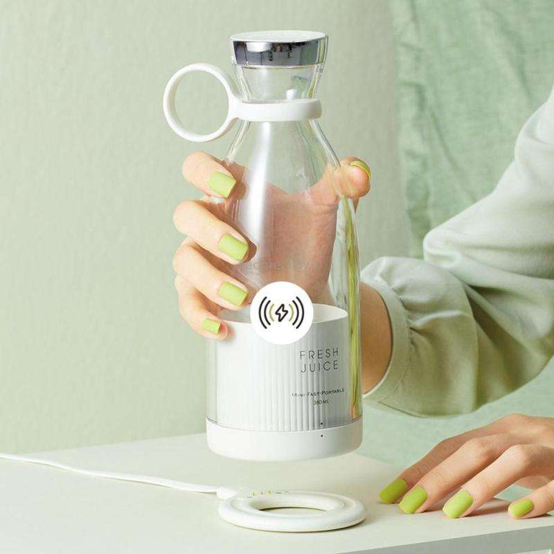 Wireless Charging Outdoor Portable Mini Electric Juicer (White)