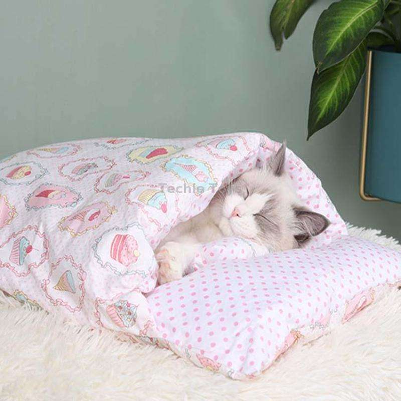 Closed Removable and Washable Cat Litter Sleeping Bag Winter Warm Dog Kennel, Size: S(Pink Ice Cream