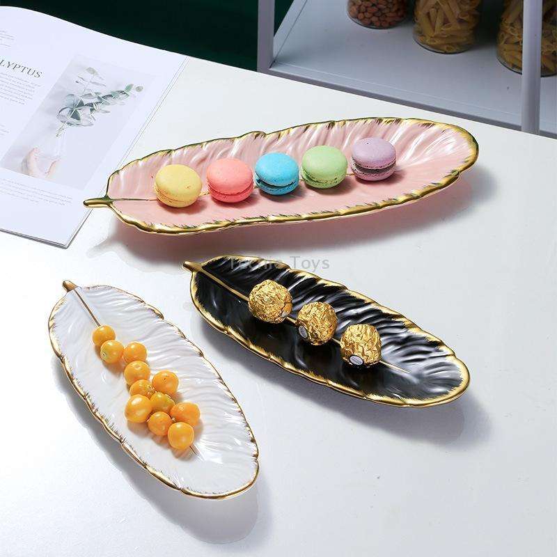 Phnom Penh Ceramic Dessert Plate Feather Plate Banana Leaf Fruit Dried Fruit Storage Tray, Size: Lar