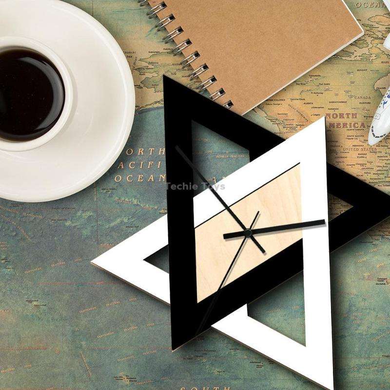 Personality Creative Wall Clock Retro Silent Minimalist Decorative Clock(Black and White)