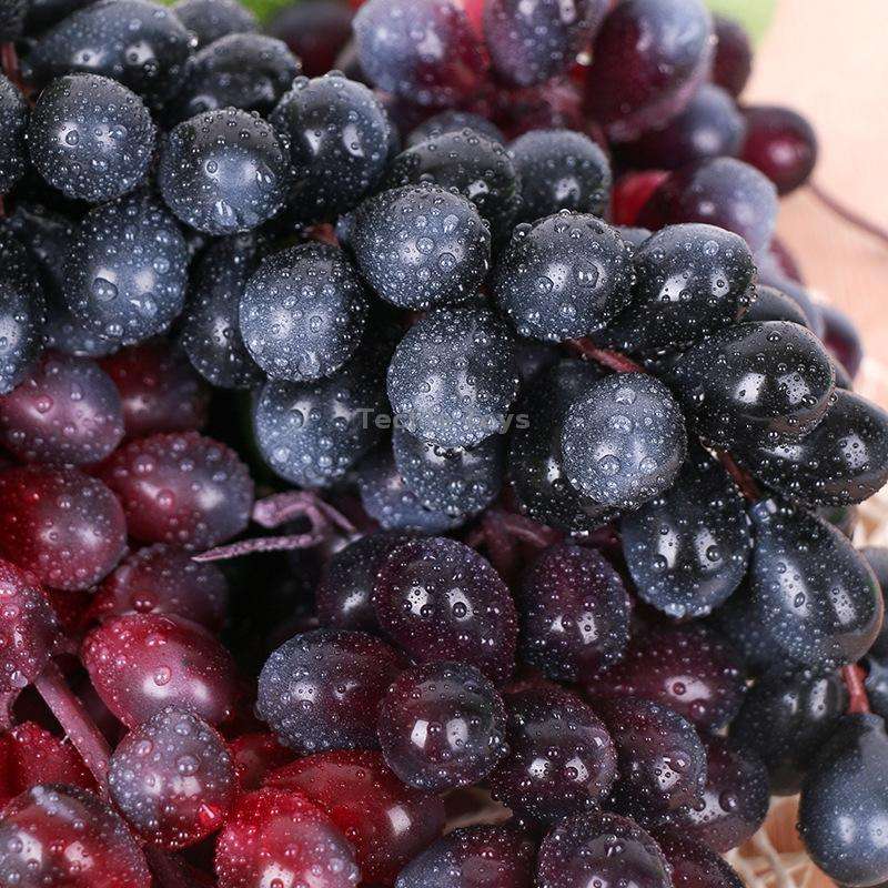 4 Bunches 36 Green Grapes Simulation Fruit Simulation Grapes PVC with Cream Grape Shoot Props