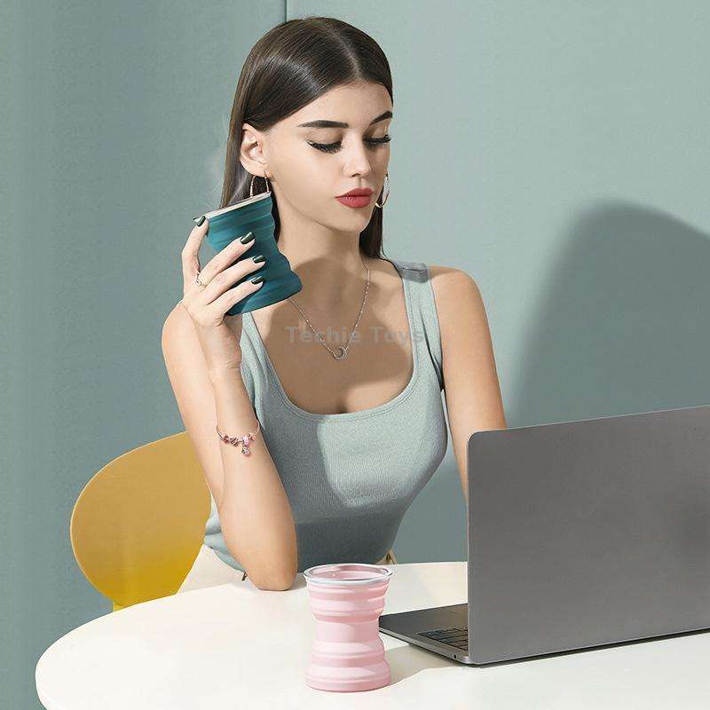 AK1313 320ml Portable Silicone Folding Water Cup With Lid(Pink)