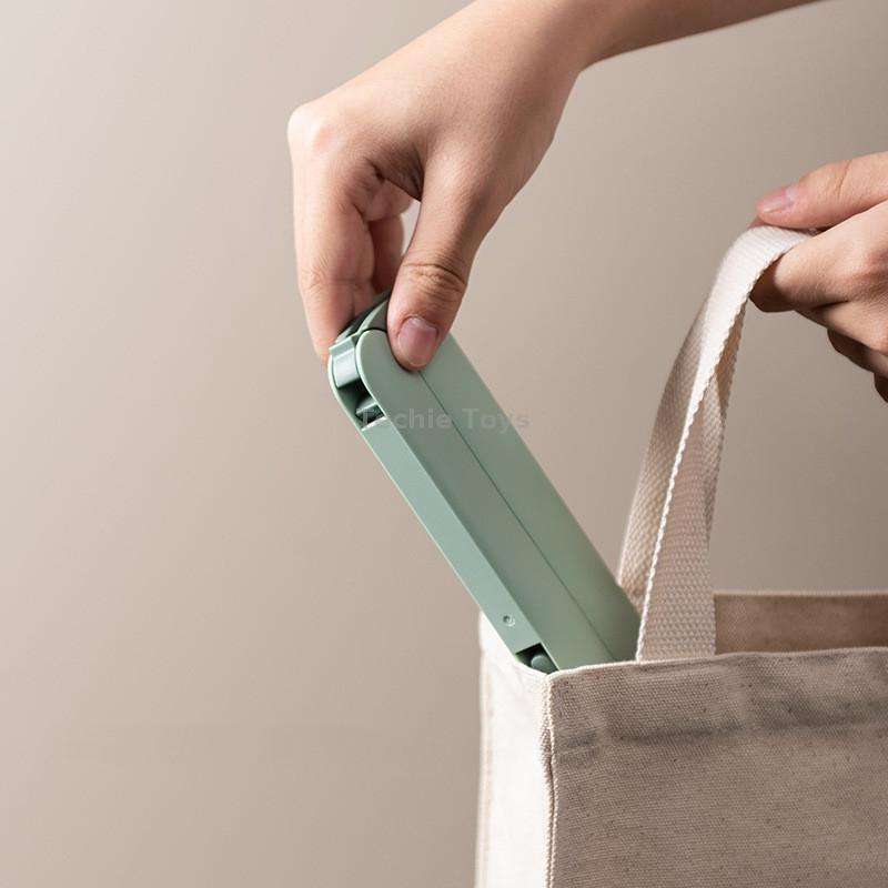 Travel Folding Hanger Portable Drying Rack With Small Clamps(Gray)