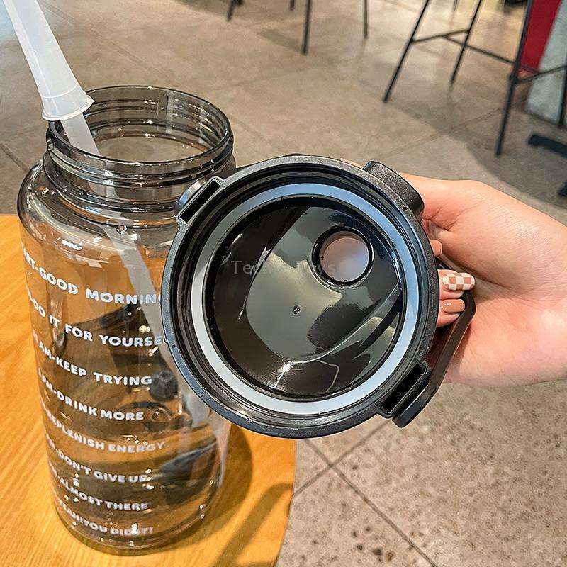 GYBL4503 2000ml Large-capacity Outdoor Sports Water Bottle with Straw, Spec: Black+Stickers