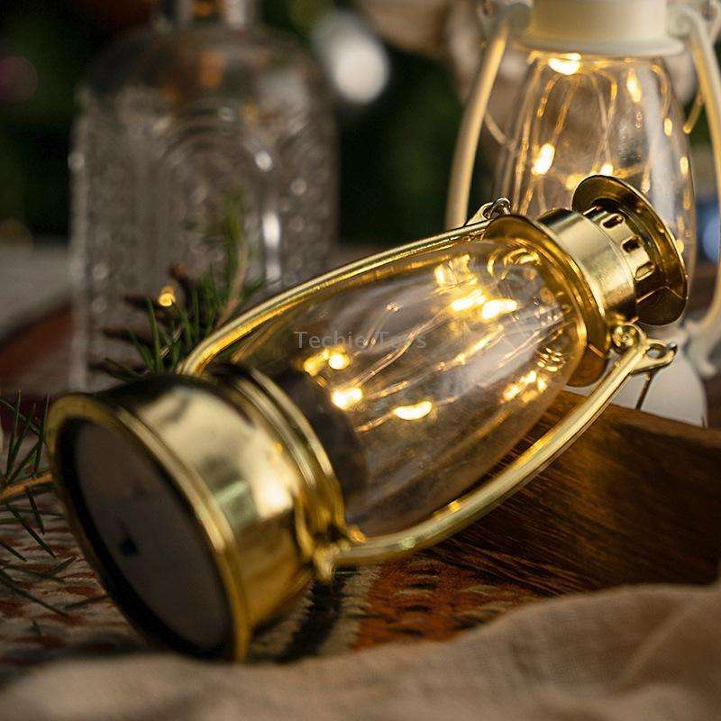 Retro Lantern Table Decoration Christmas Scene Decoration Simulation Oil Lamp(Gold)