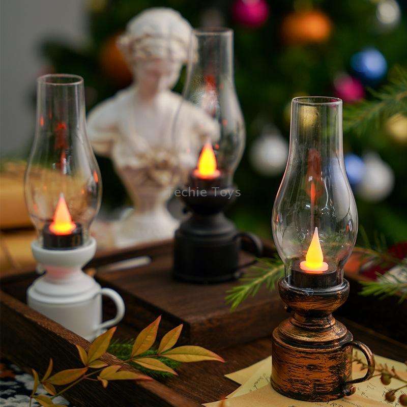 Retro Luminous Kerosene Lamp Christmas Simulation Oil Lamp Decoration, Spec: Shaking (Bronze)