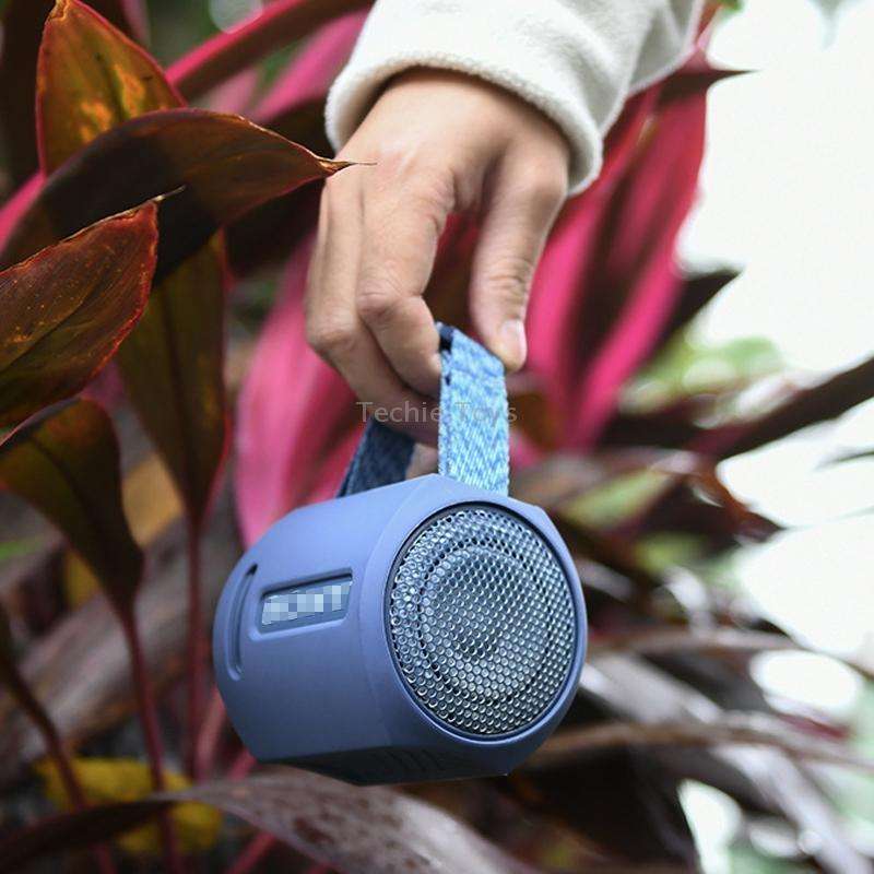 For Sony SRS-XB13 Speaker Silicone Case With Hook And Loop Fastener Strap(Blue)