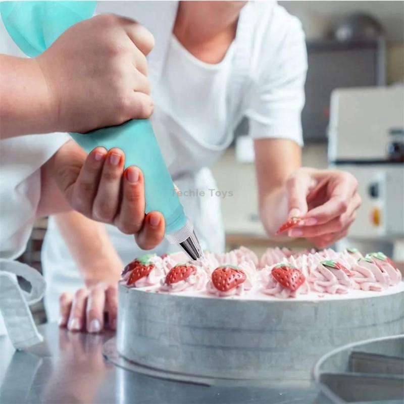 15 In 1 Silicone Icing Piping Cream Pastry Bag Stainless Steel Cake Nozzle Set(Blue)