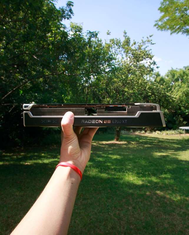 Radeon RX 6700 XT  12GB GDDR