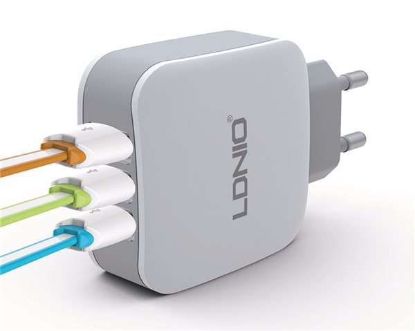 LDNIO DL-AC70 3 USB port 3.4A Charger iPhone + lightning USB cable