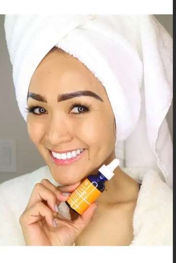 Day Glow Serum - Vitamin C Serum - Pbio_essence