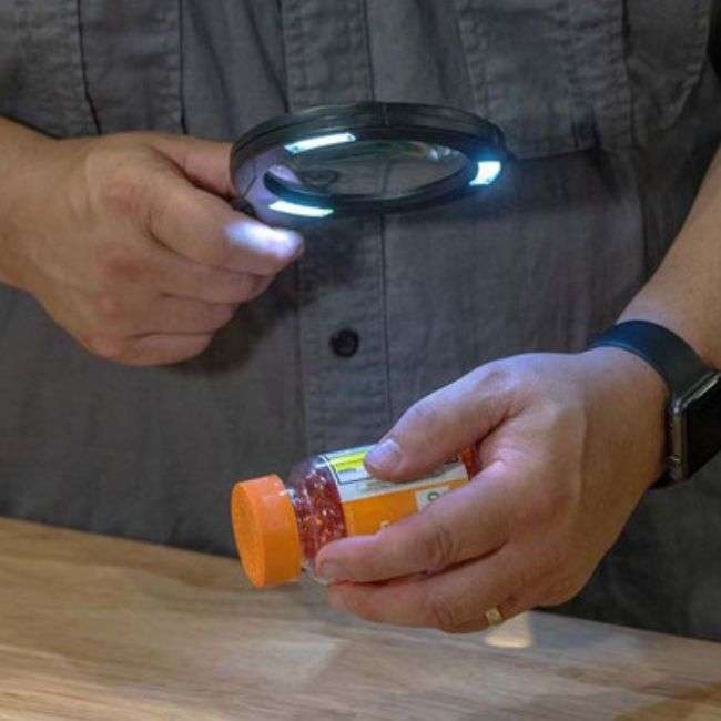 Magnifying LED Glass 250 Lumens