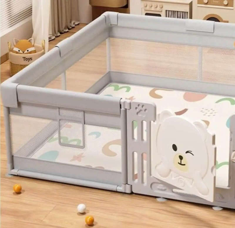 Playpen Fabric with Safety Gate 2m x 1.8m
