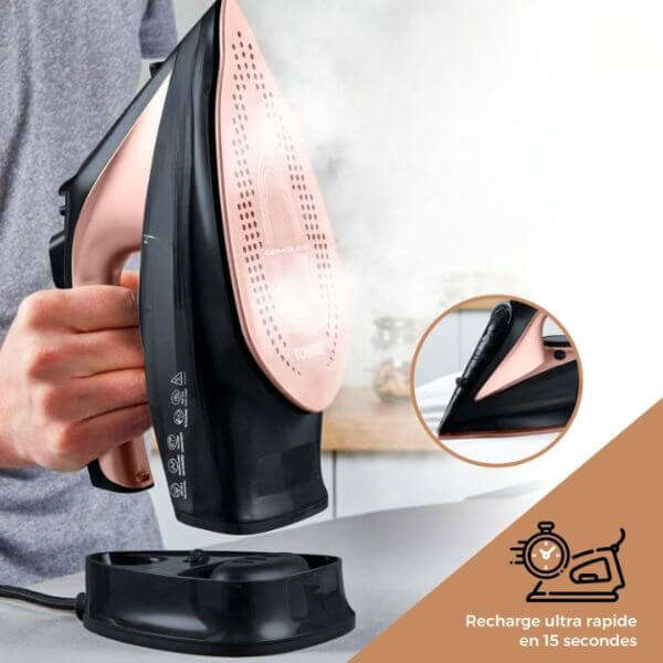 Cordless Steam Iron With Base Station