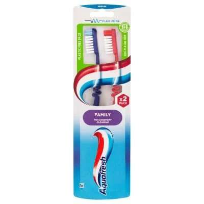 AQUAFRESH TOOTHBRUSH TWIN PACK FAMILY UNIVERSAL