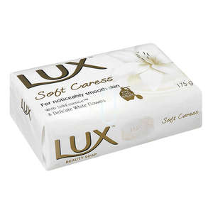 LUX SOAP 175G SOFT CARESS 1