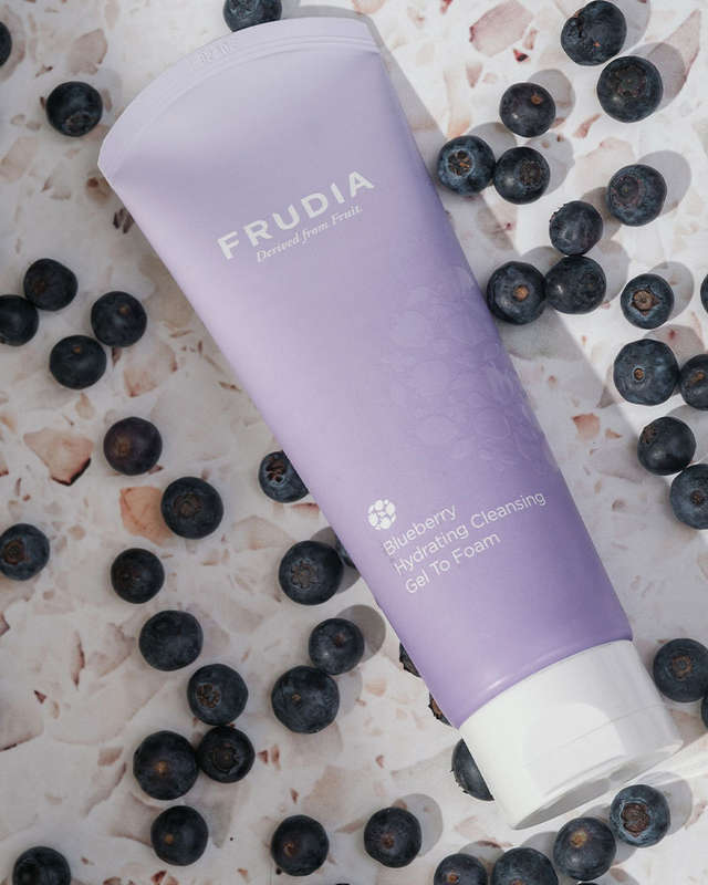 Frudia Blueberry Hydrating Cleansing Gel To Foam
