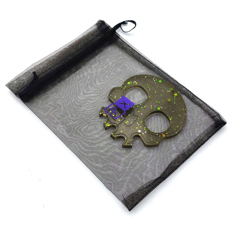 pX Skull Knuckle Duster Resin KeyringSmokey Glitter Keychain Accessory