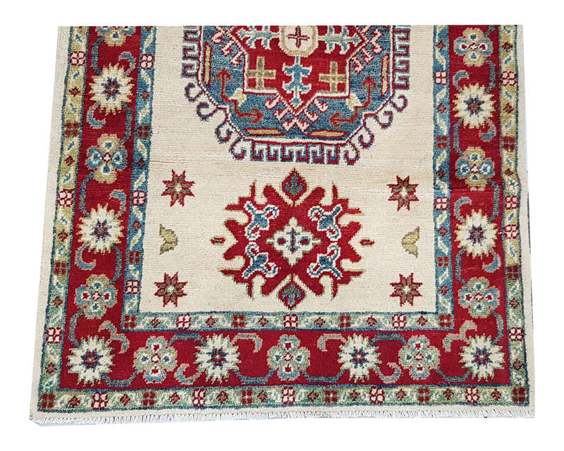 Stunning Handmade Kazaq Carpet 127 X 84cm